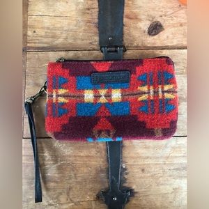 Pendleton 3 Pocket Keeper